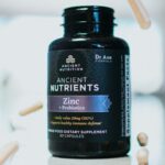 vitamin b 12 vitamin bottle